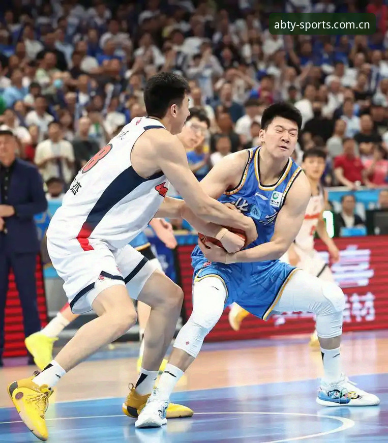 ab体育实时数据必备 CBA半决赛G4最新动态:上海男篮晋级在望,替补深度成关键变数